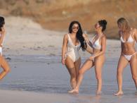 Kim Kardashian pokazała piersi w bikini 